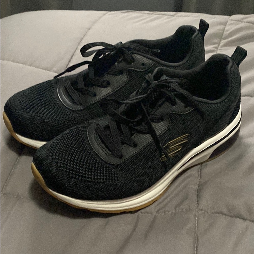 Skechers in good condition